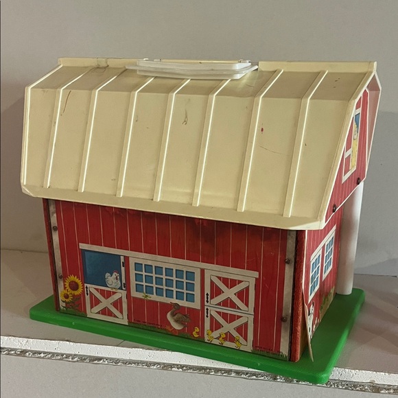 Vintage Fisher price barn and animals - Picture 6 of 7